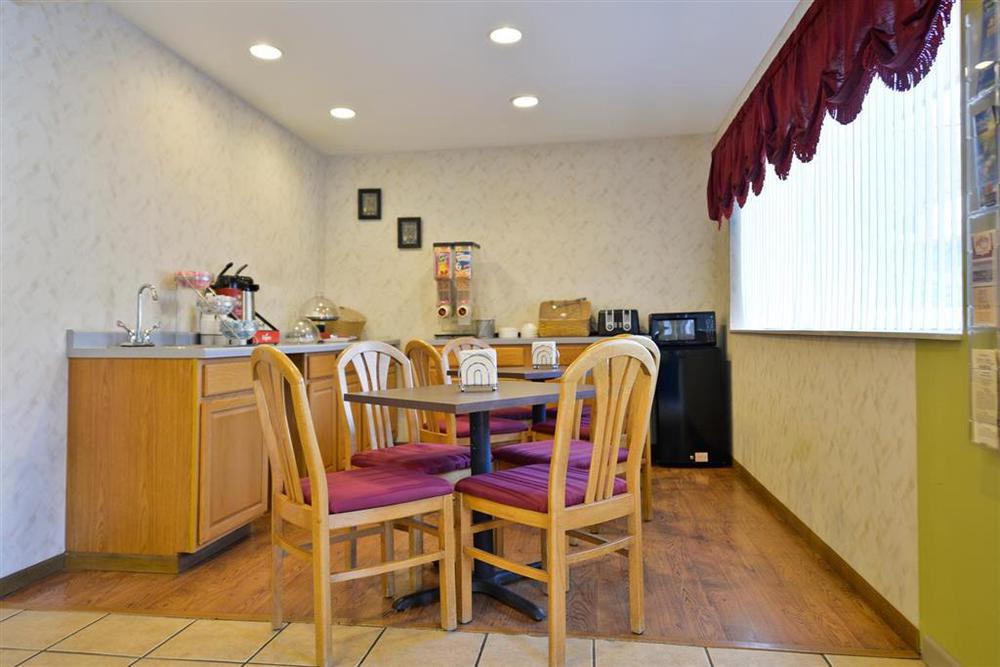 Country Hearth Inn-Hannibal Restaurant foto